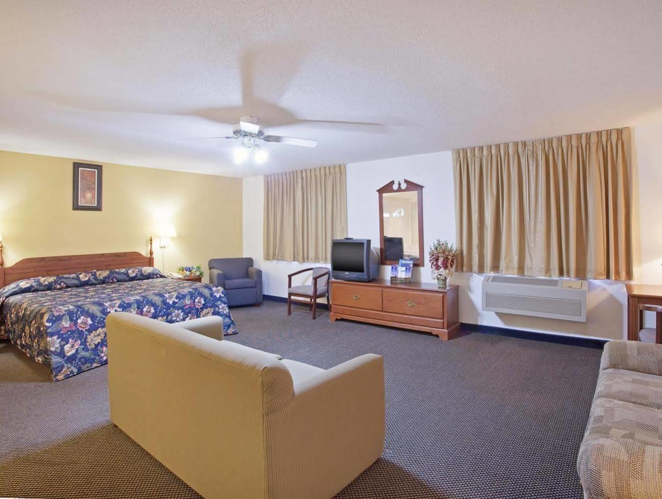 Econo Lodge Lake Mills Exterior foto