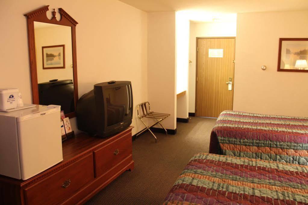 Econo Lodge Lake Mills Exterior foto